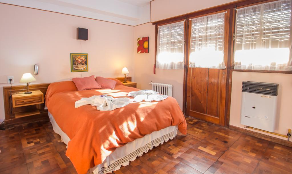 Las Verbenas Hotel La Cumbrecita Exteriör bild